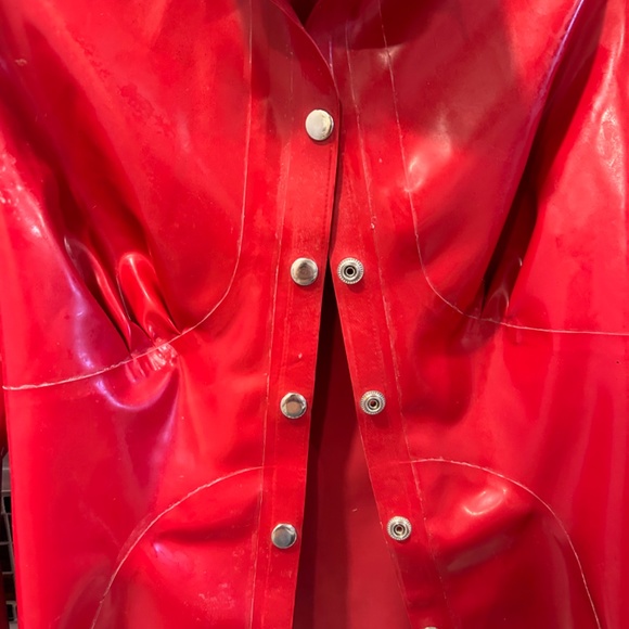 Latex blouse - Picture 4 of 6